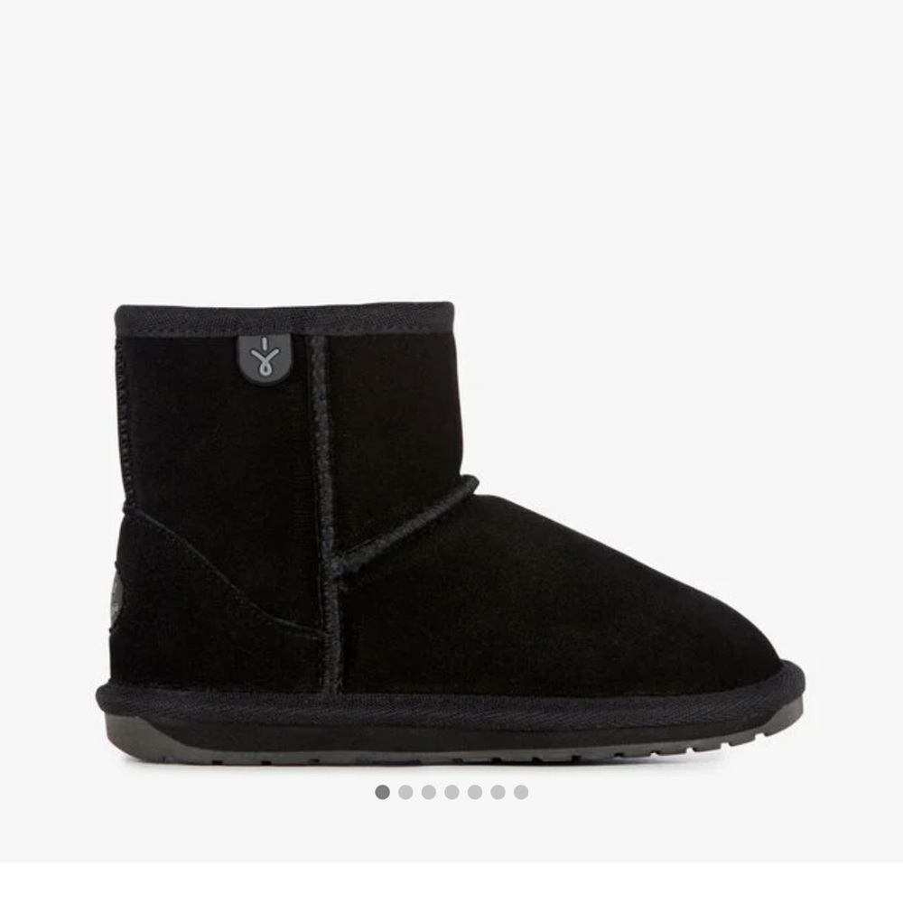 Emu Wallaby Mini Kids Black Suede Boots YOUTH 4 SOLDOUT